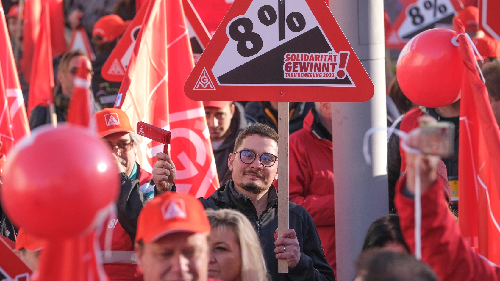 Demo und Kundgebung 3. M+E-Tarifverhandlung in Augsburg