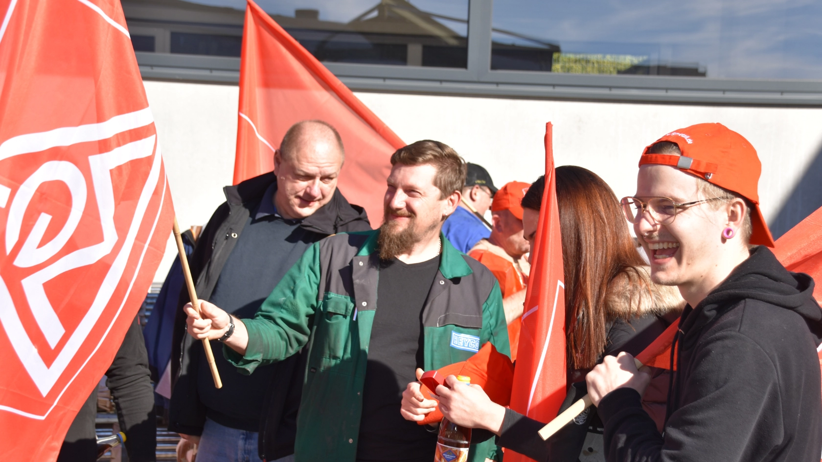 Warnstreik bei Heyco in Tittling am 20.10.21 anlässlich der Tarifrunde Holz- und Kunststoff 2021
