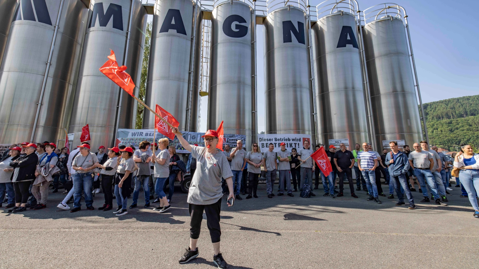 Warnstreik bei Magna Mirrors in Dorfprozelten