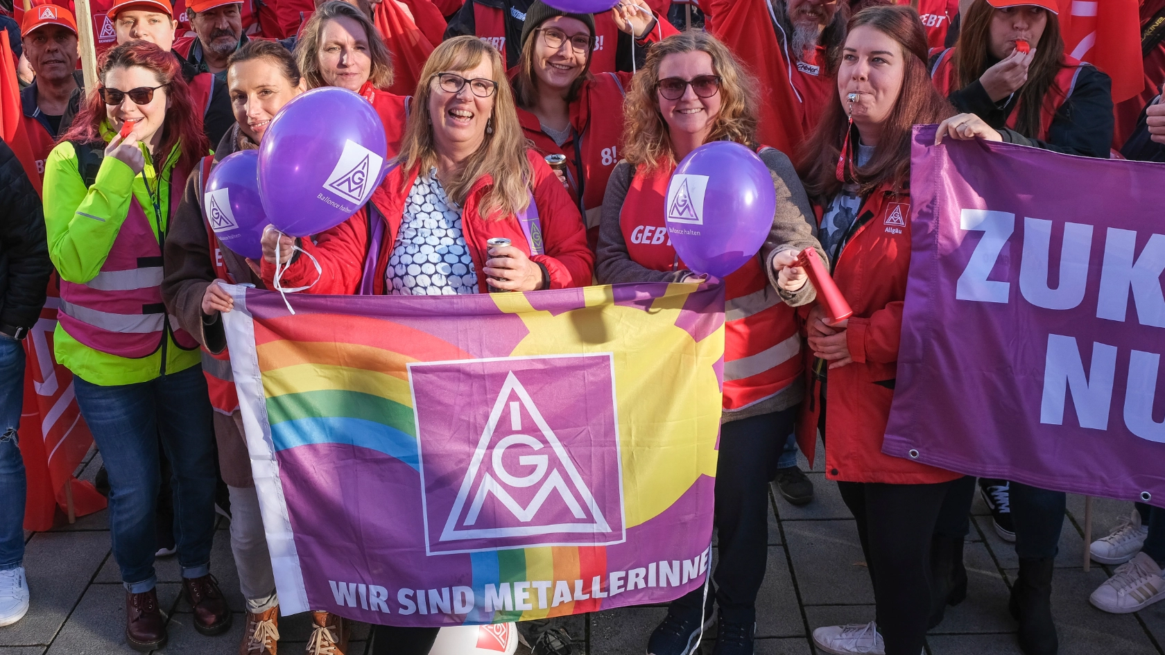 Demo und Kundgebung 3. M+E-Tarifverhandlung in Augsburg
