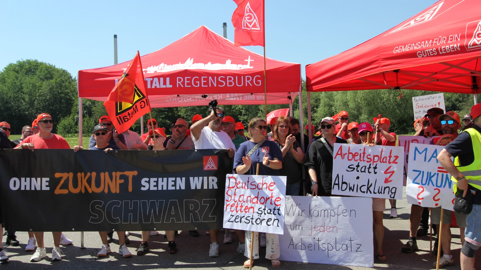 Auftakt des Erzwingungsstreiks bei Mahle in Neustadt