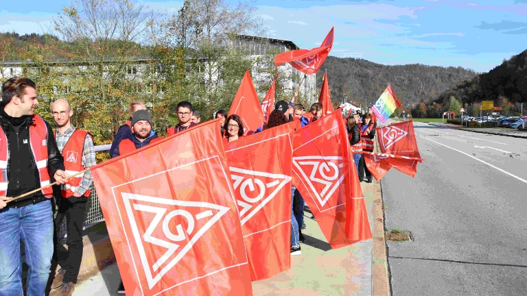 Warnstreik Metall&Elektro Tarifrunde 2022 Sumida Obernzell