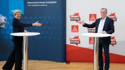 Geste zum Tarifabschluss M+E 2021, Horn u.Renkhoff-Mücke